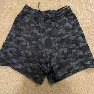 Lululemon graphic CAMO shorts